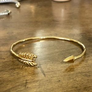 Stella & Dot gilded arrow bangle